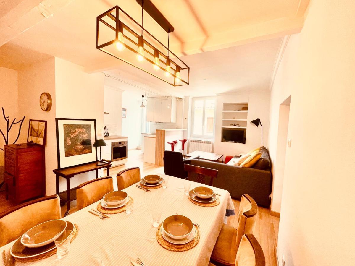 Apartamento Le Coeur De Nimes Exterior foto