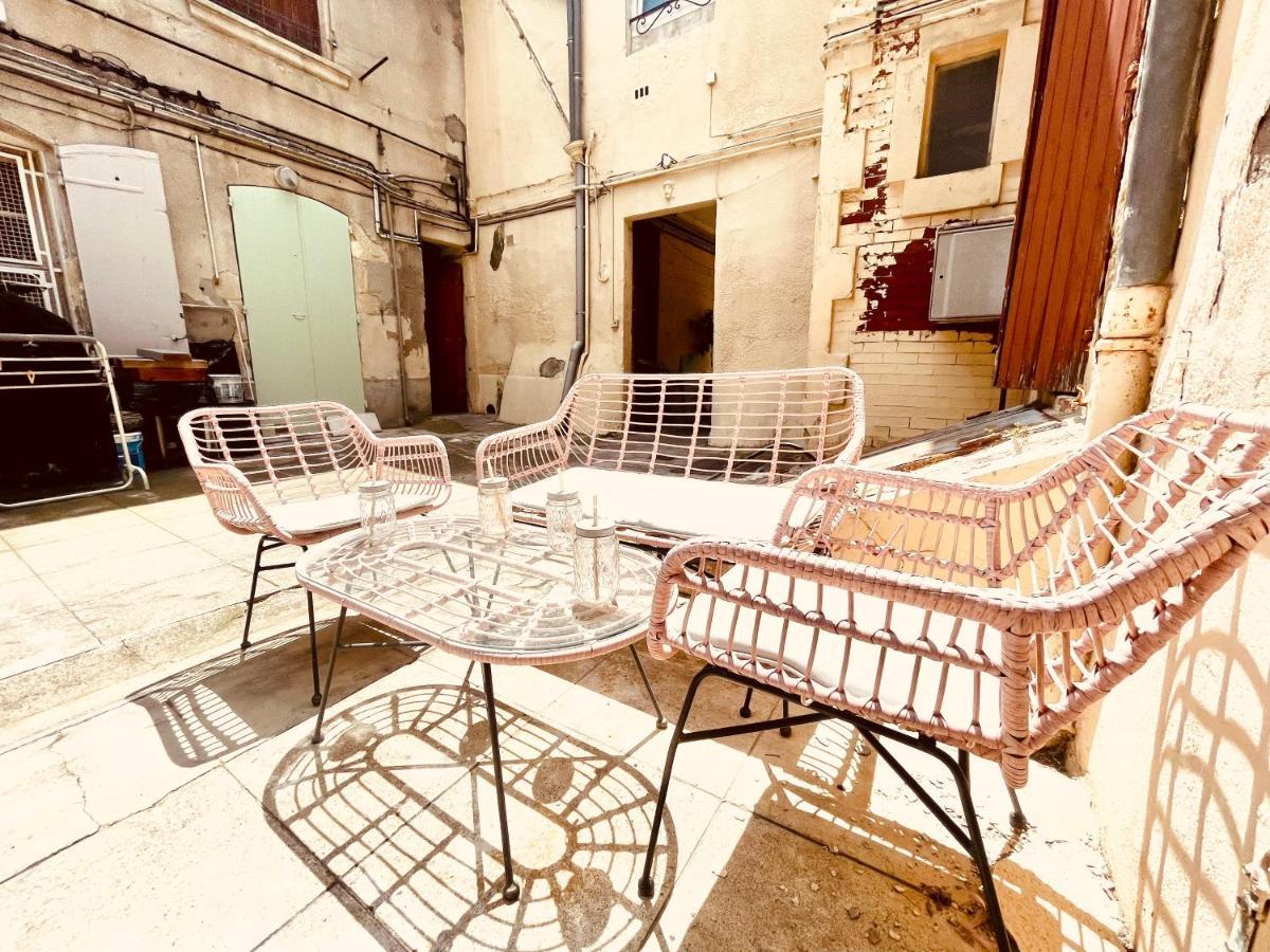 Apartamento Le Coeur De Nimes Exterior foto